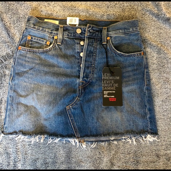 Levi’s Deconstructed Mini Skirt - Picture 4 of 5